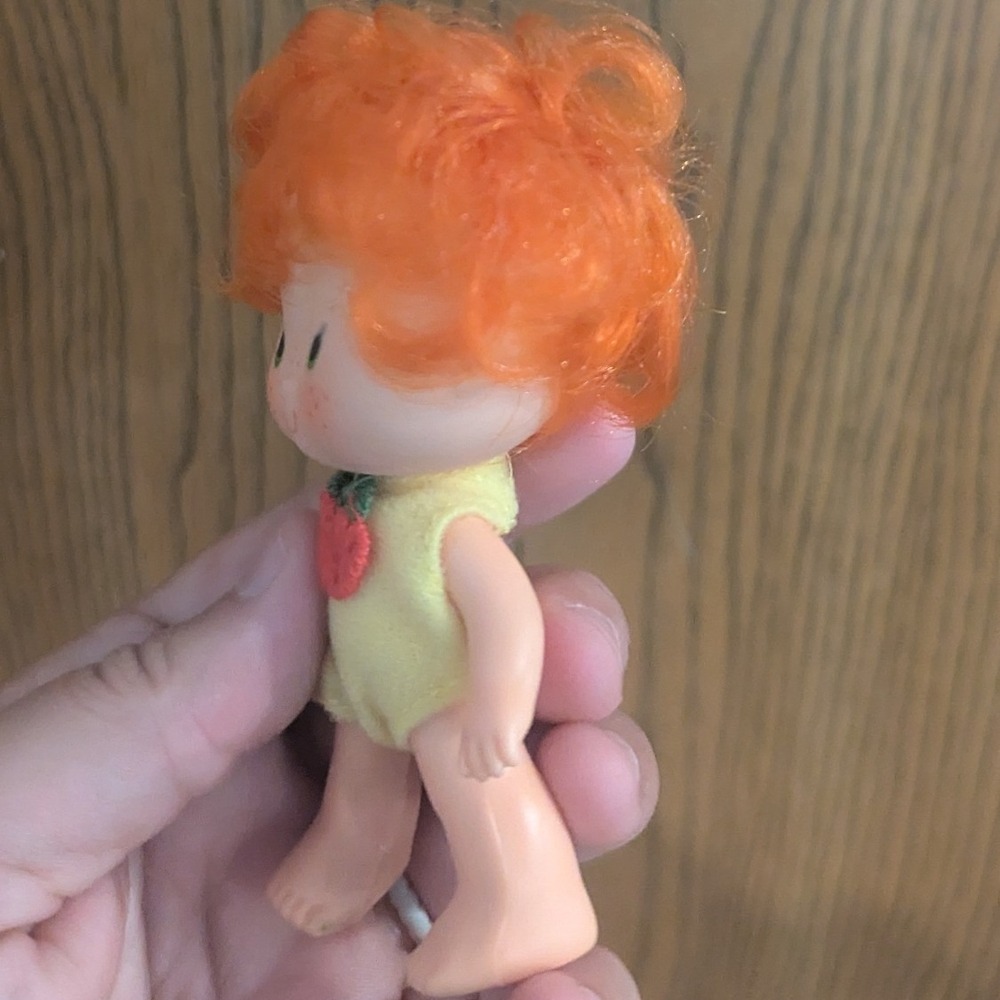 Vintage 1980 Strawberry Shortcake Apple Dumplin Doll w/ Box & Comb Kenner - Picture 7 of 16